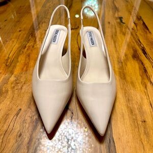 Lovely Steve Madden Women's Cream Slingback Pointed-Toe Pumps - NWOT  Size 9
